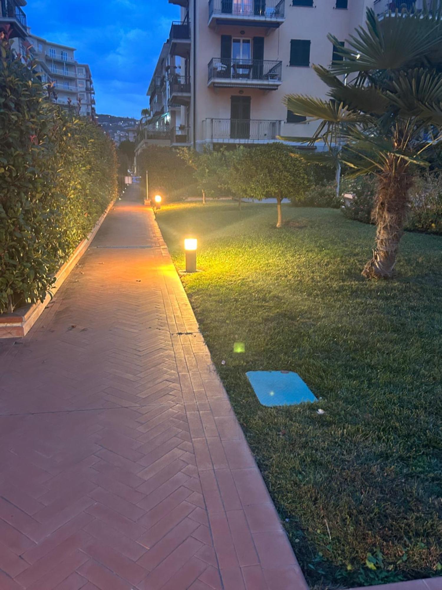 Appartamento Incantevole A 100Metri Dal Mare E Accanto Alla Pista Ciclabile อิมเปรีอา ภายนอก รูปภาพ